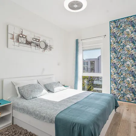 Luxury Pavic With Jacuzzi And Sun Terrace, 2 Min Walk To The Betina (Sibenik-Knin)