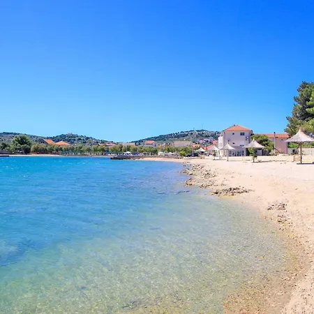 Luxury Pavic With Jacuzzi And Sun Terrace, 2 Min Walk To The * Betina (Sibenik-Knin)