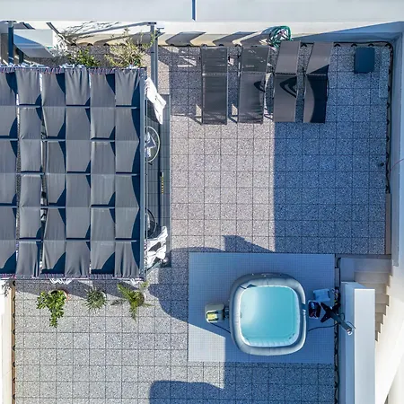 Apartment Luxury Pavic With Jacuzzi And Sun Terrace, 2 Min Walk To The *